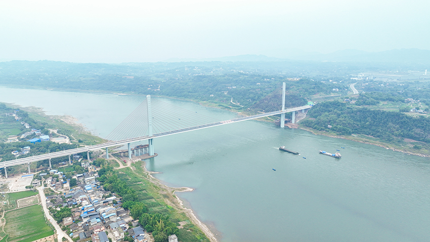 大橋建成后，惠及當(dāng)?shù)?0萬群眾。蜀道集團(tuán)供圖