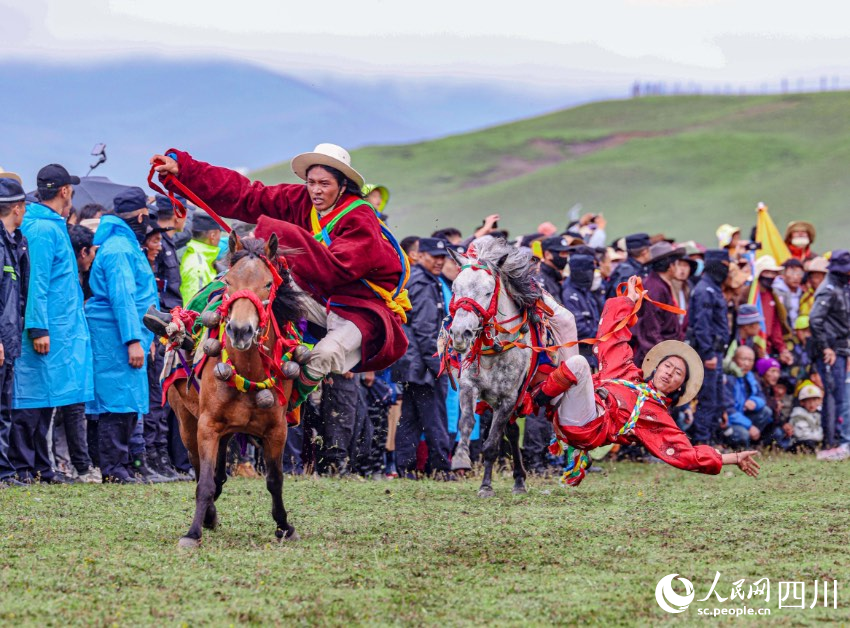 開(kāi)幕式現(xiàn)場(chǎng)。洛絨尼瑪攝