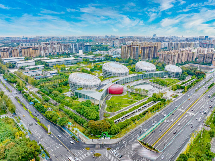 青崇航空科技產(chǎn)業(yè)園全景。青羊區(qū)融媒體中心供圖