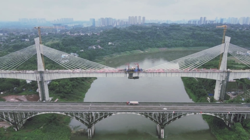 俯看大橋。蜀道集團(tuán)供圖