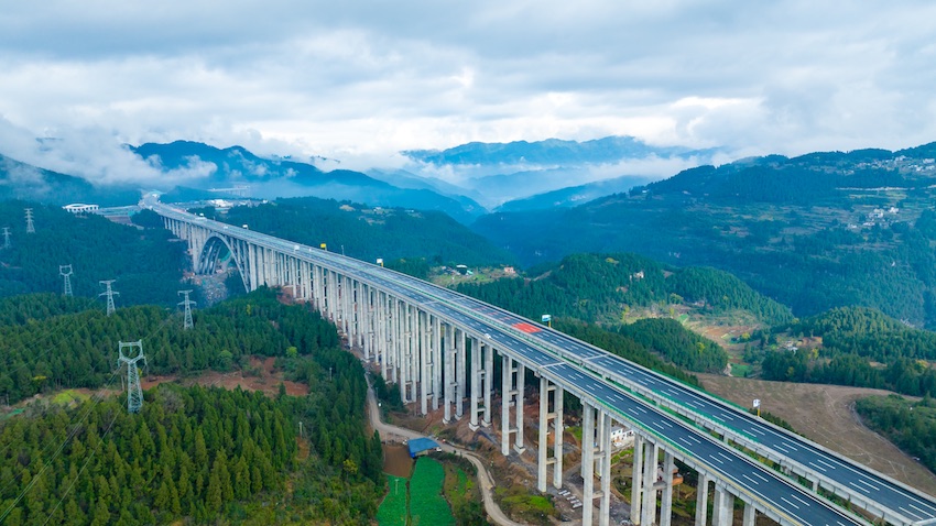 古金高速水落河特大橋。蜀道集團(tuán)供圖