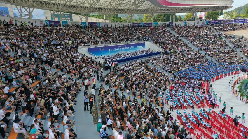 開幕市現(xiàn)場座無虛席。夏雨婷攝